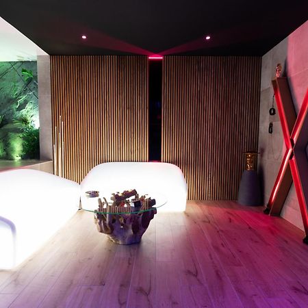 Les Secrets Rooms - Bonneval - Love Room - Spa Et Hammam Privatif Exterior foto